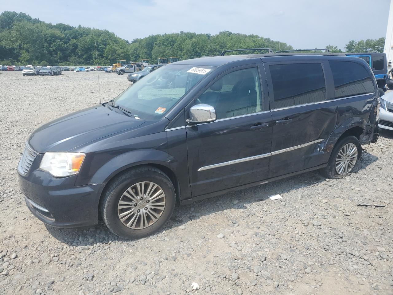 2013 CHRYSLER TOWN & COUNTRY