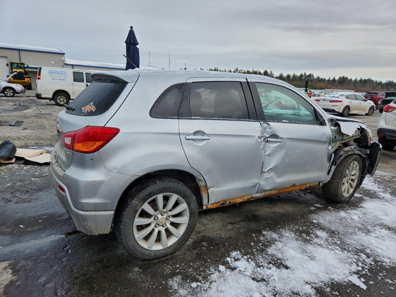 2011 MITSUBISHI OUTLANDER SPORT SE photo 5