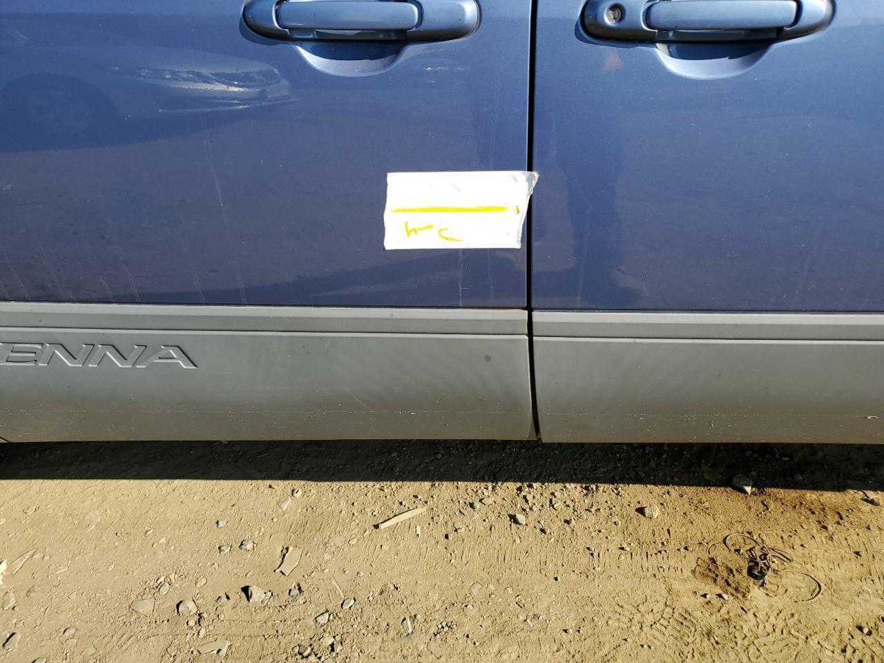 2003 TOYOTA SIENNA LE photo 13