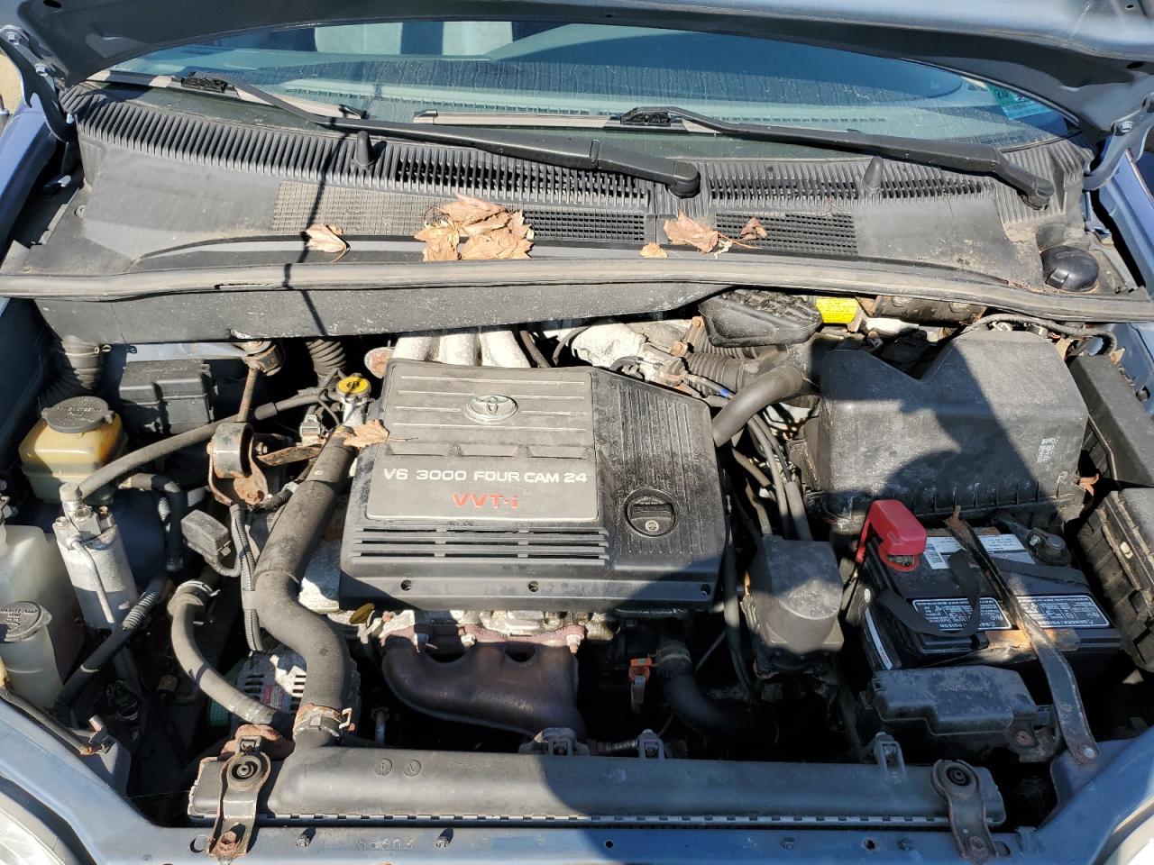 2003 TOYOTA SIENNA LE photo 12