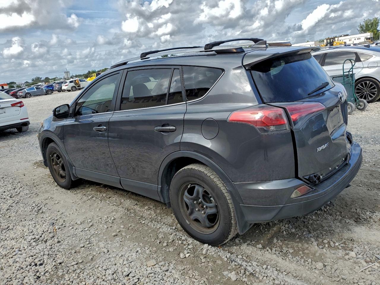 2017 TOYOTA RAV4 LE photo 2