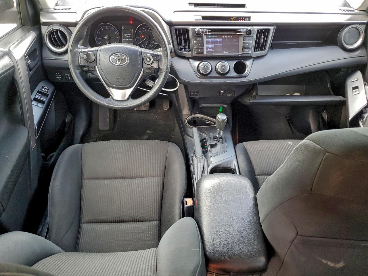 2017 TOYOTA RAV4 LE photo 8