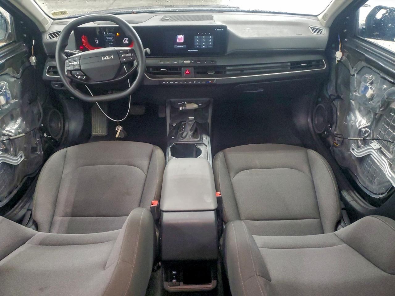 2025 KIA K4 LX photo 8