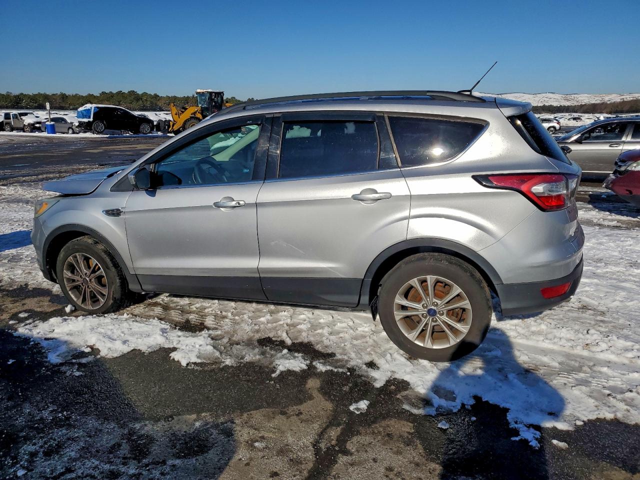 2017 FORD ESCAPE SE photo 2