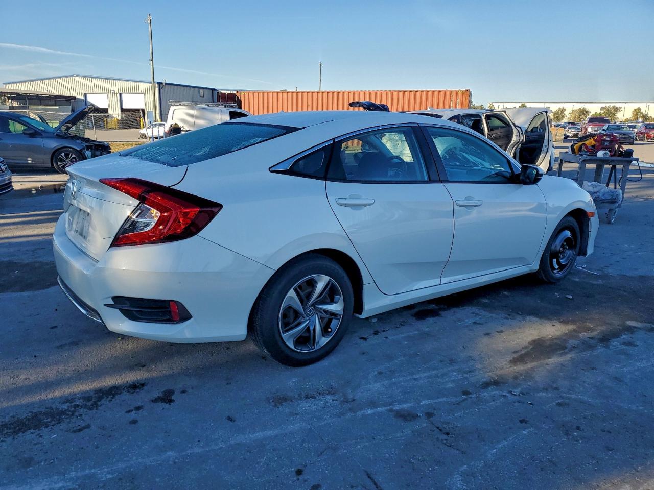 2020 HONDA CIVIC LX photo 3