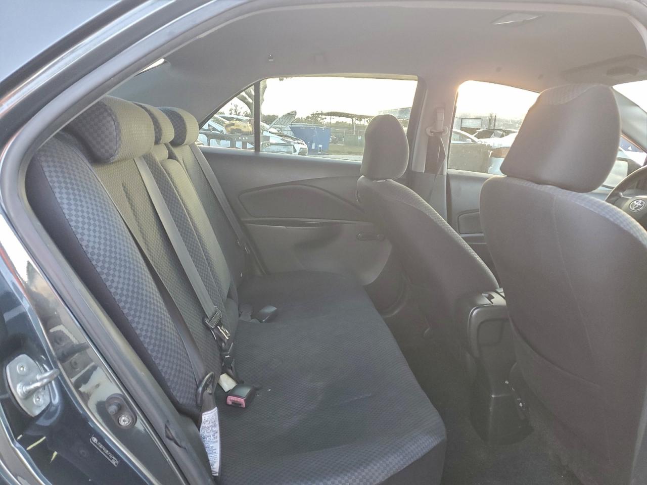 2007 TOYOTA YARIS photo 10