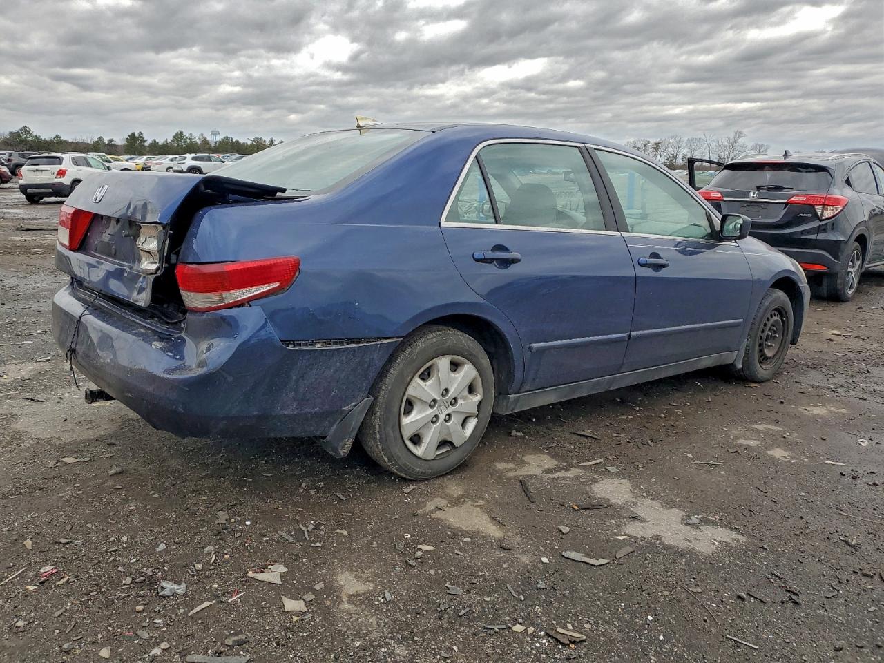 2003 HONDA ACCORD LX photo 3