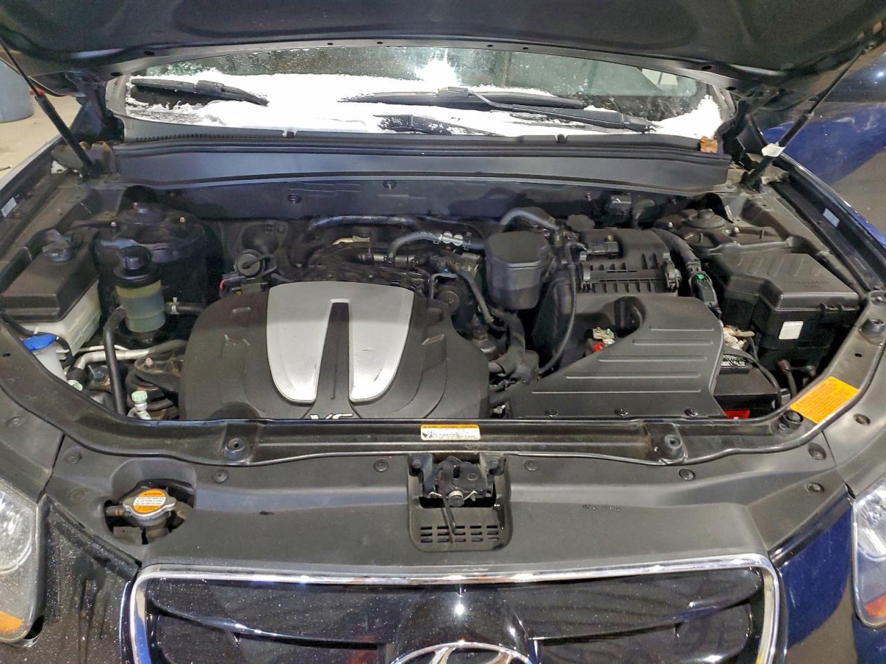 2011 HYUNDAI SANTA FE SE photo 11
