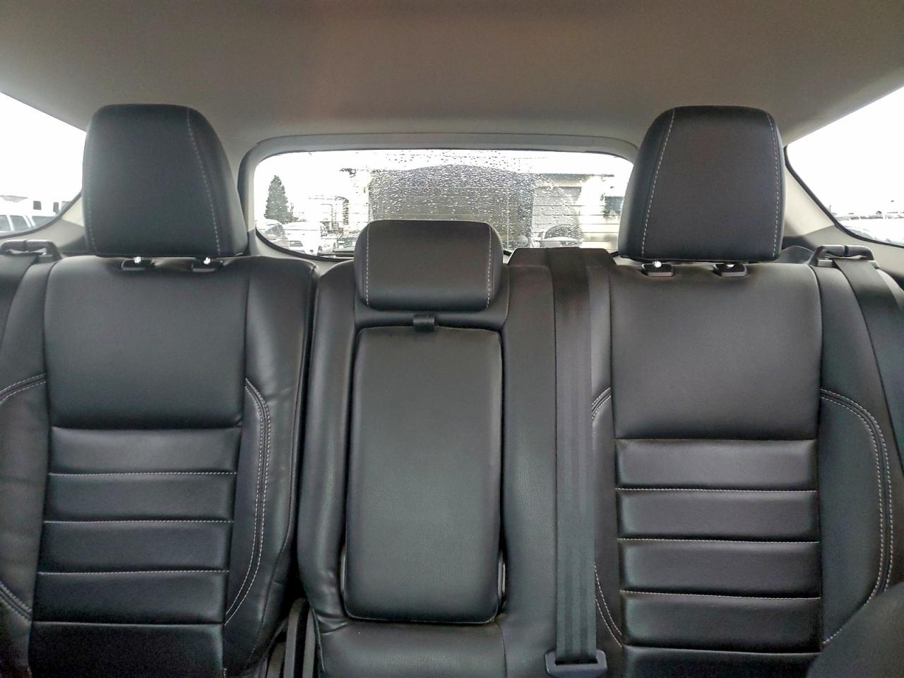 2017 FORD ESCAPE SE photo 10