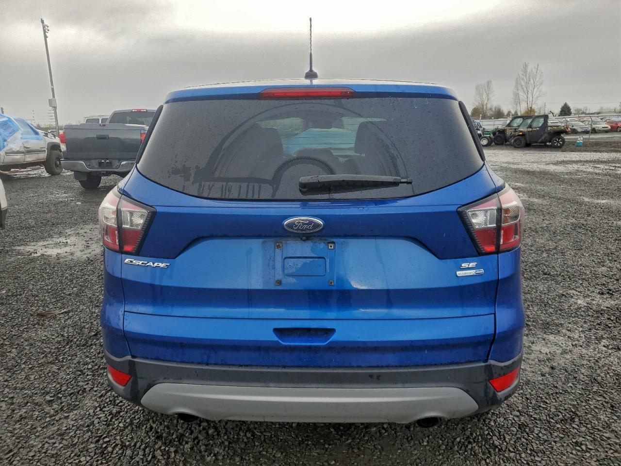 2017 FORD ESCAPE SE photo 6