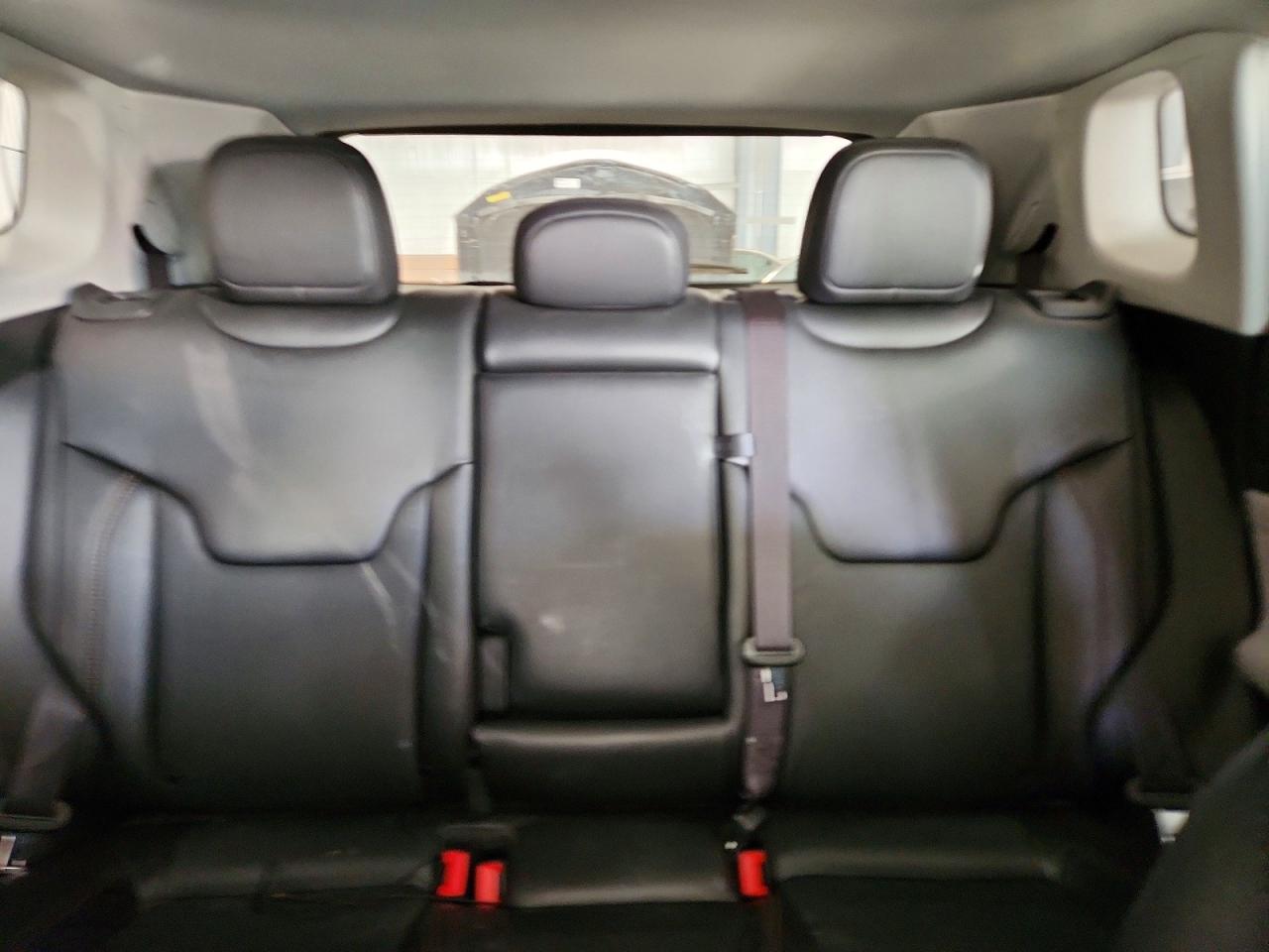 2022 JEEP COMPASS LATITUDE LUX photo 10