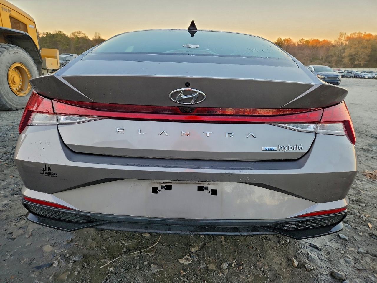 2022 HYUNDAI ELANTRA BLUE photo 6