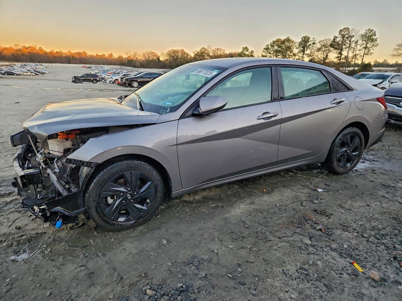 2022 HYUNDAI ELANTRA