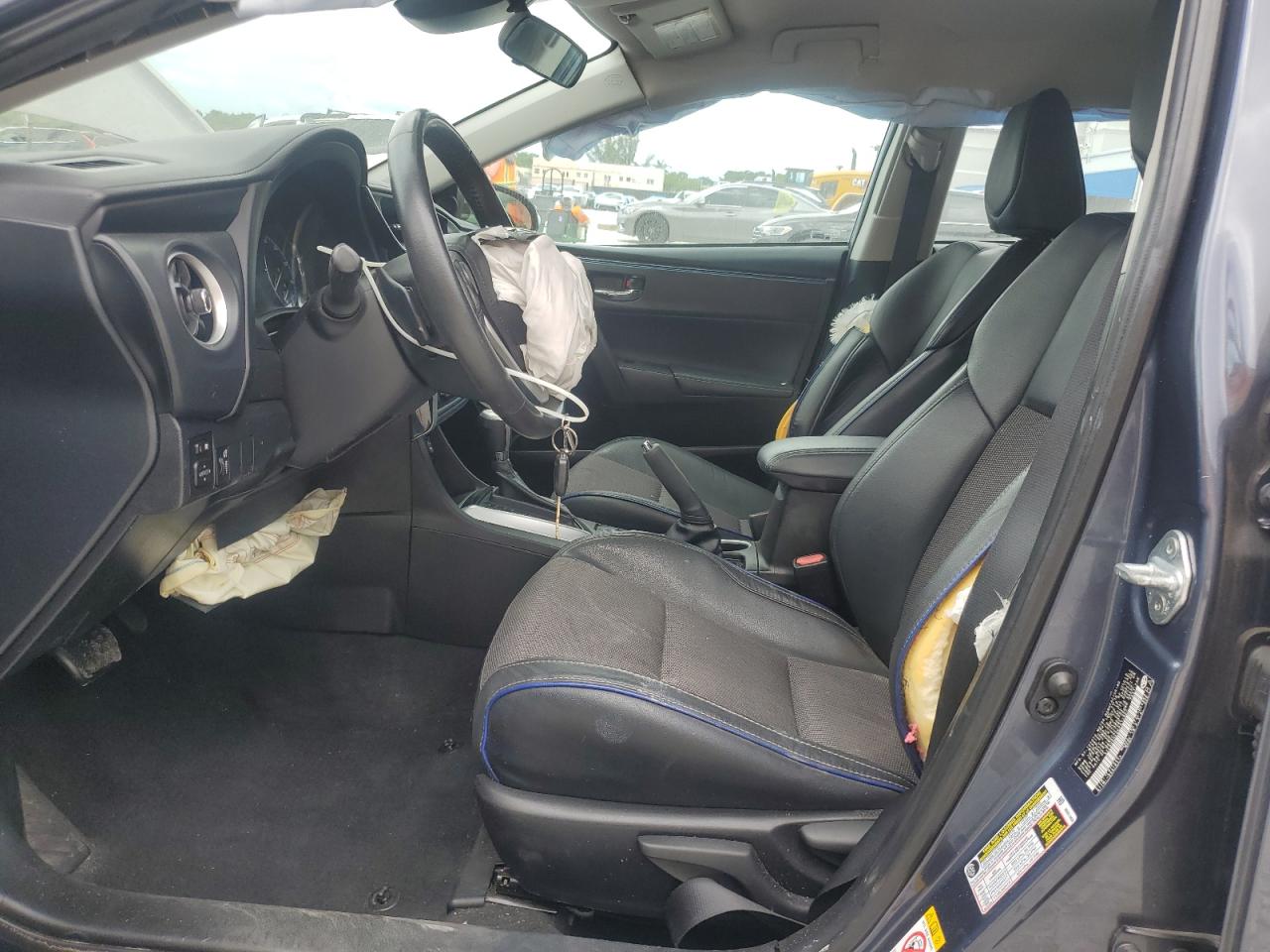 2019 TOYOTA COROLLA L photo 7