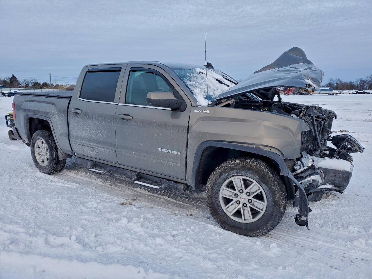 2017 GMC SIERRA K1500 SLE photo 4