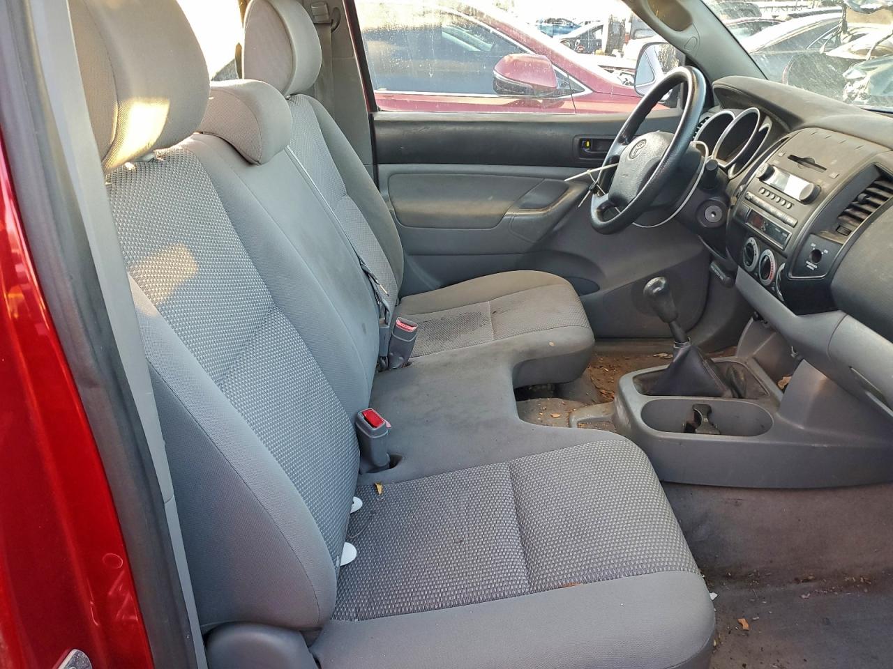 2005 TOYOTA TACOMA photo 10