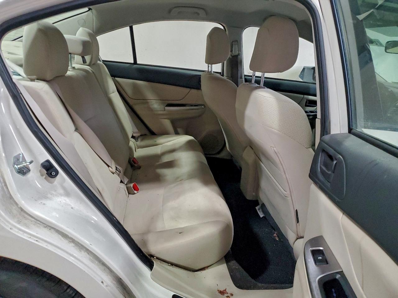 2015 SUBARU IMPREZA photo 10