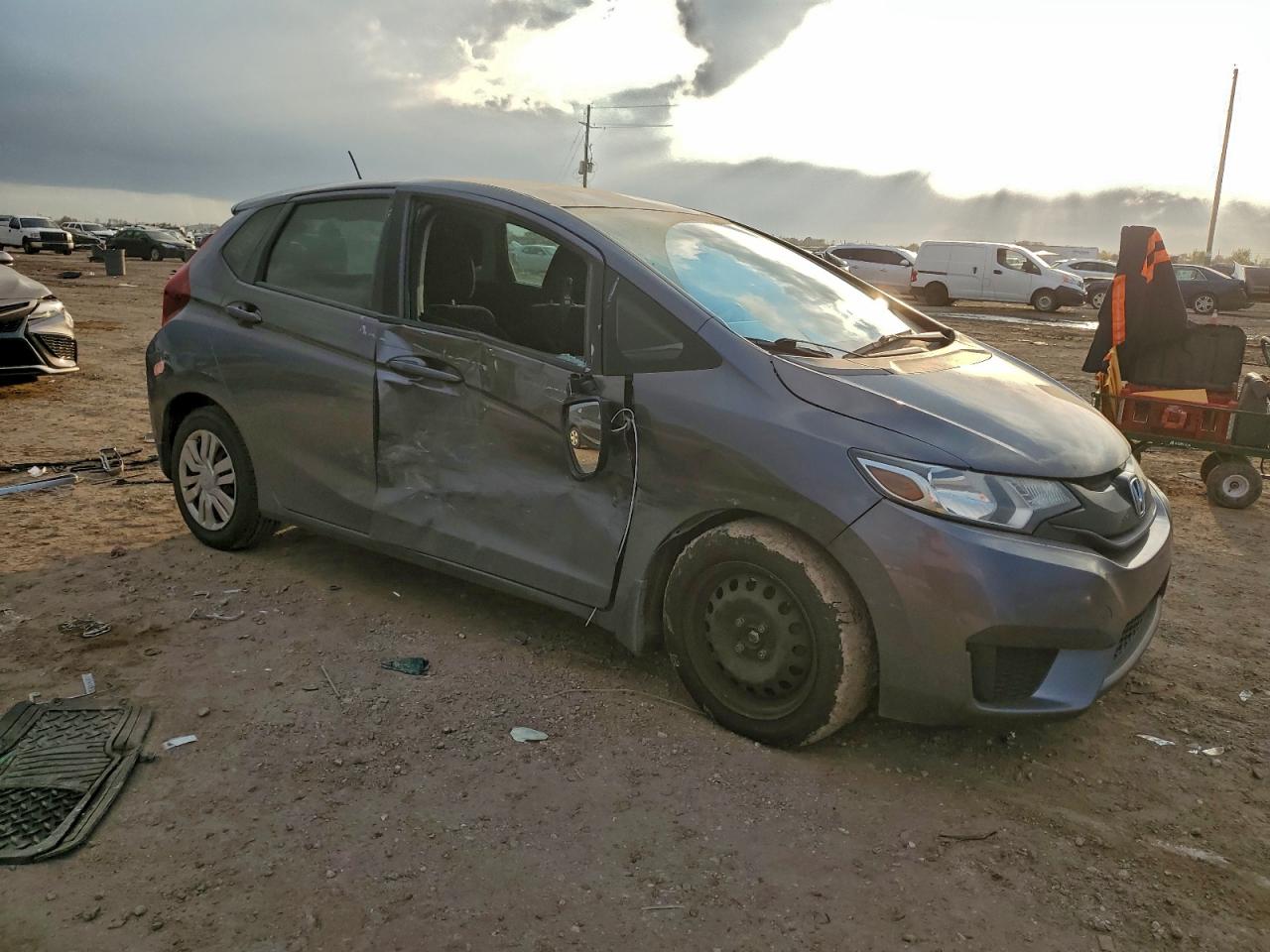 2015 HONDA FIT LX photo 4