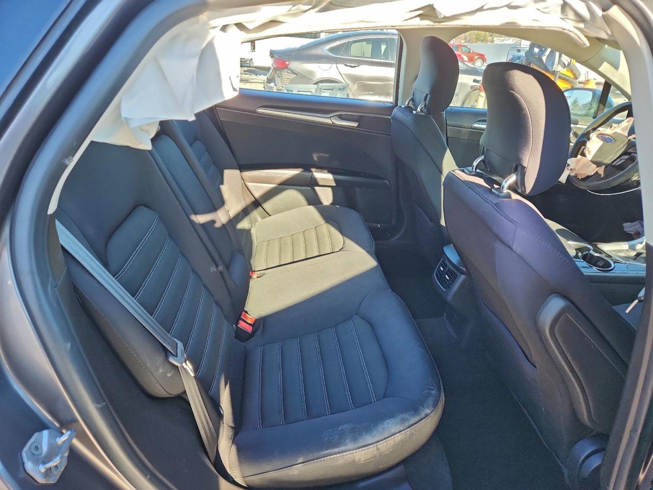 2014 FORD FUSION SE photo 10