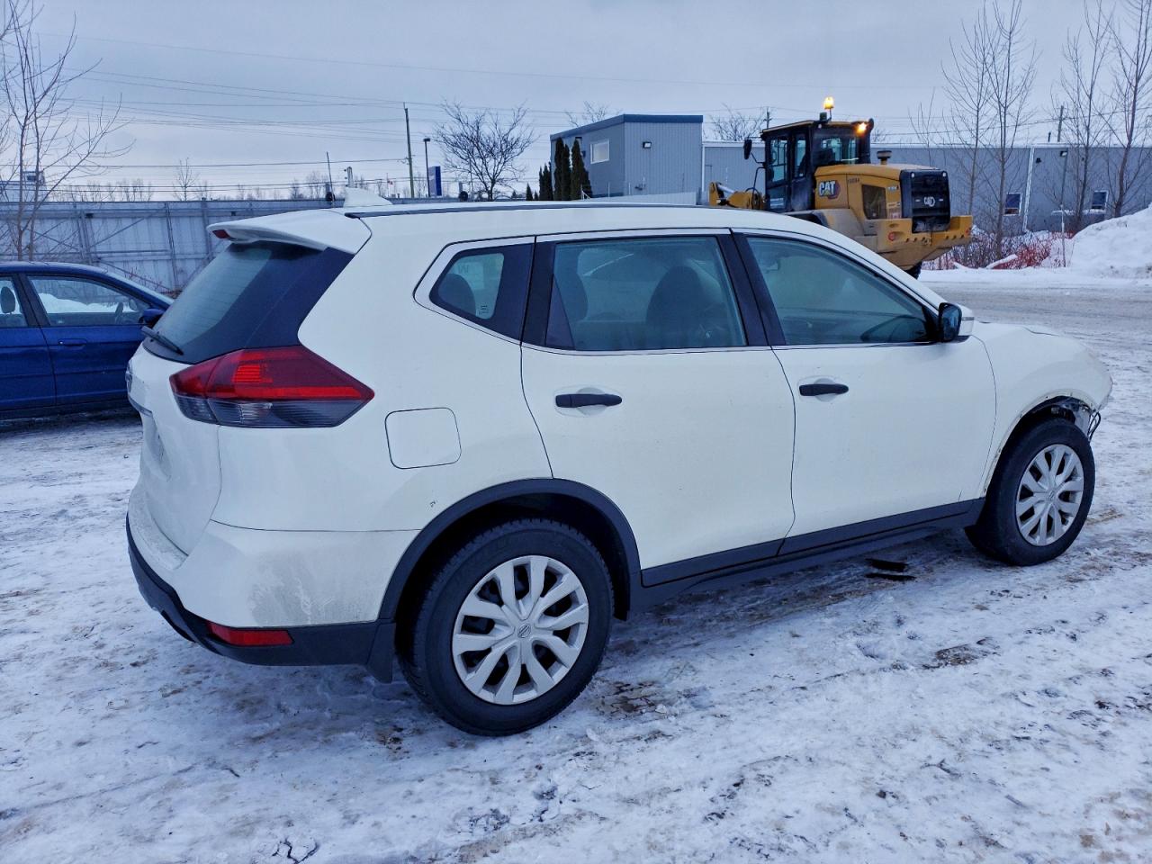 2018 NISSAN ROGUE S photo 3