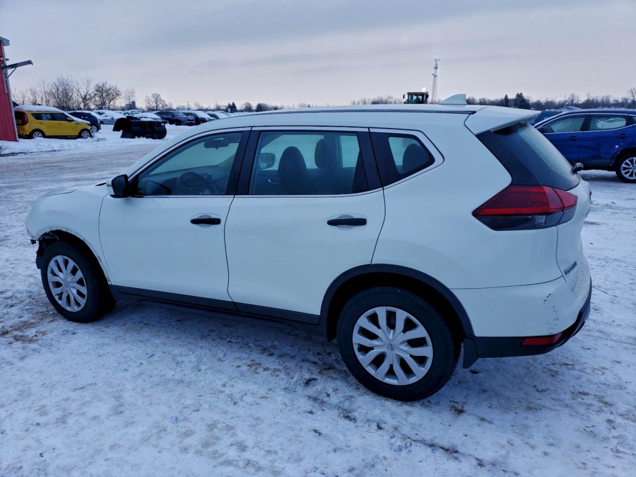 2018 NISSAN ROGUE S photo 2