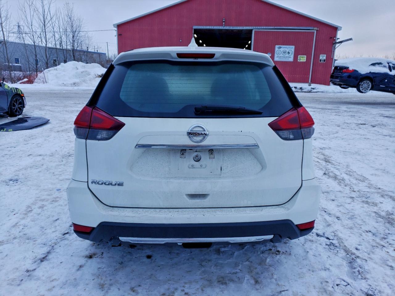 2018 NISSAN ROGUE S photo 6