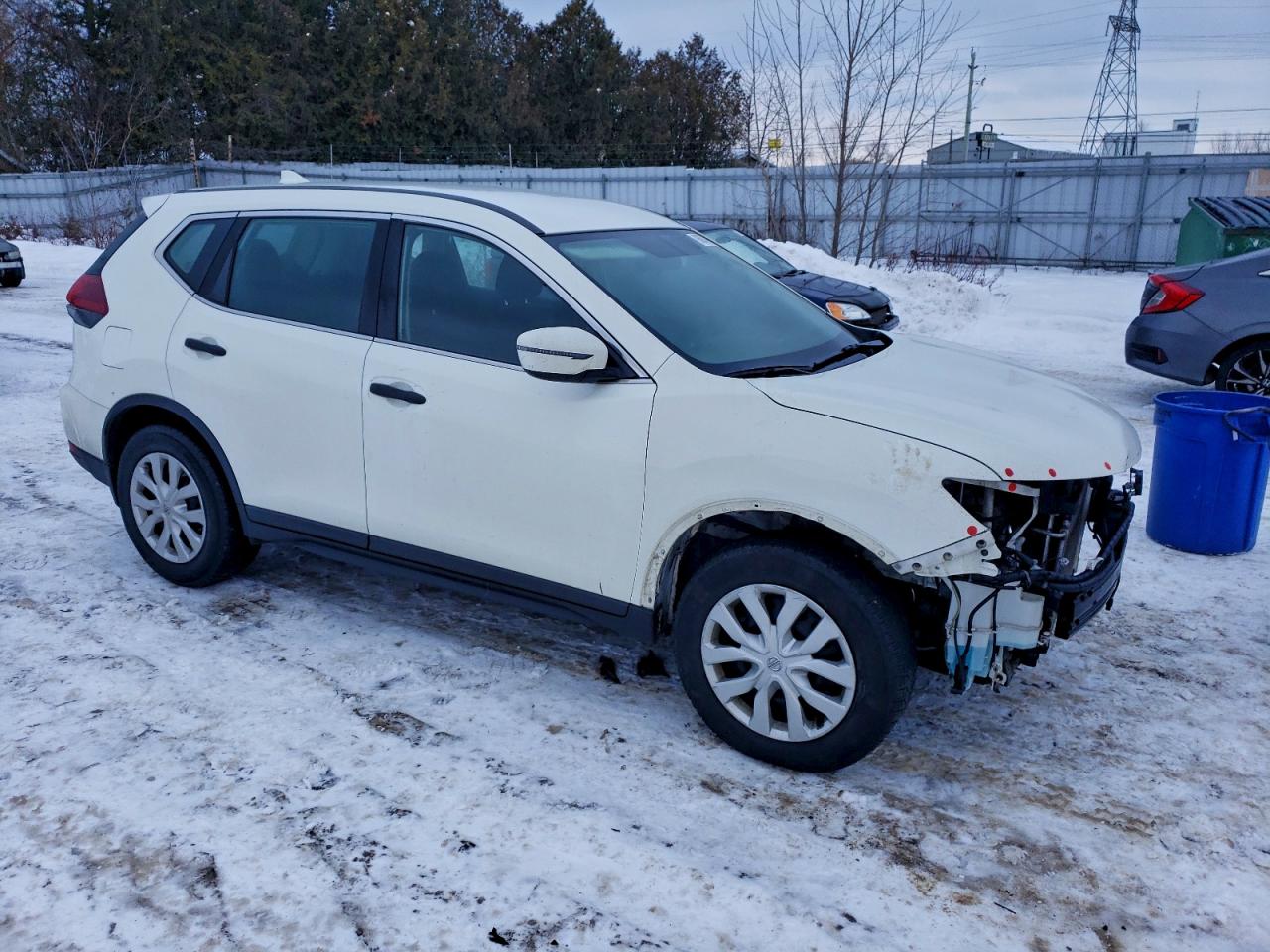 2018 NISSAN ROGUE S photo 4