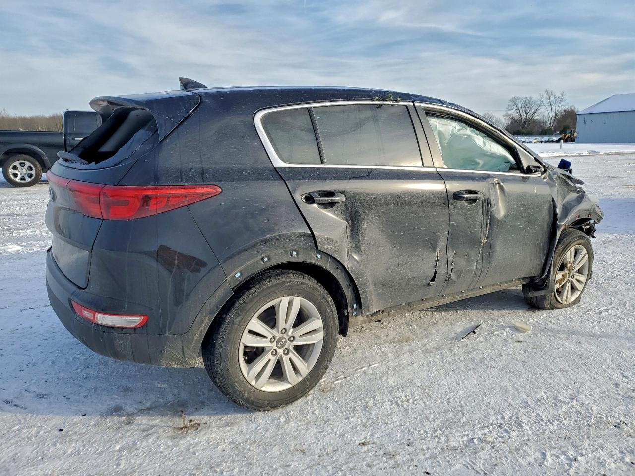 2019 KIA SPORTAGE LX photo 3