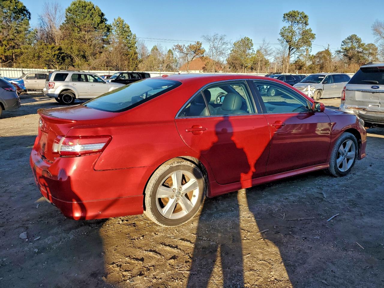 2010 TOYOTA CAMRY BASE photo 3