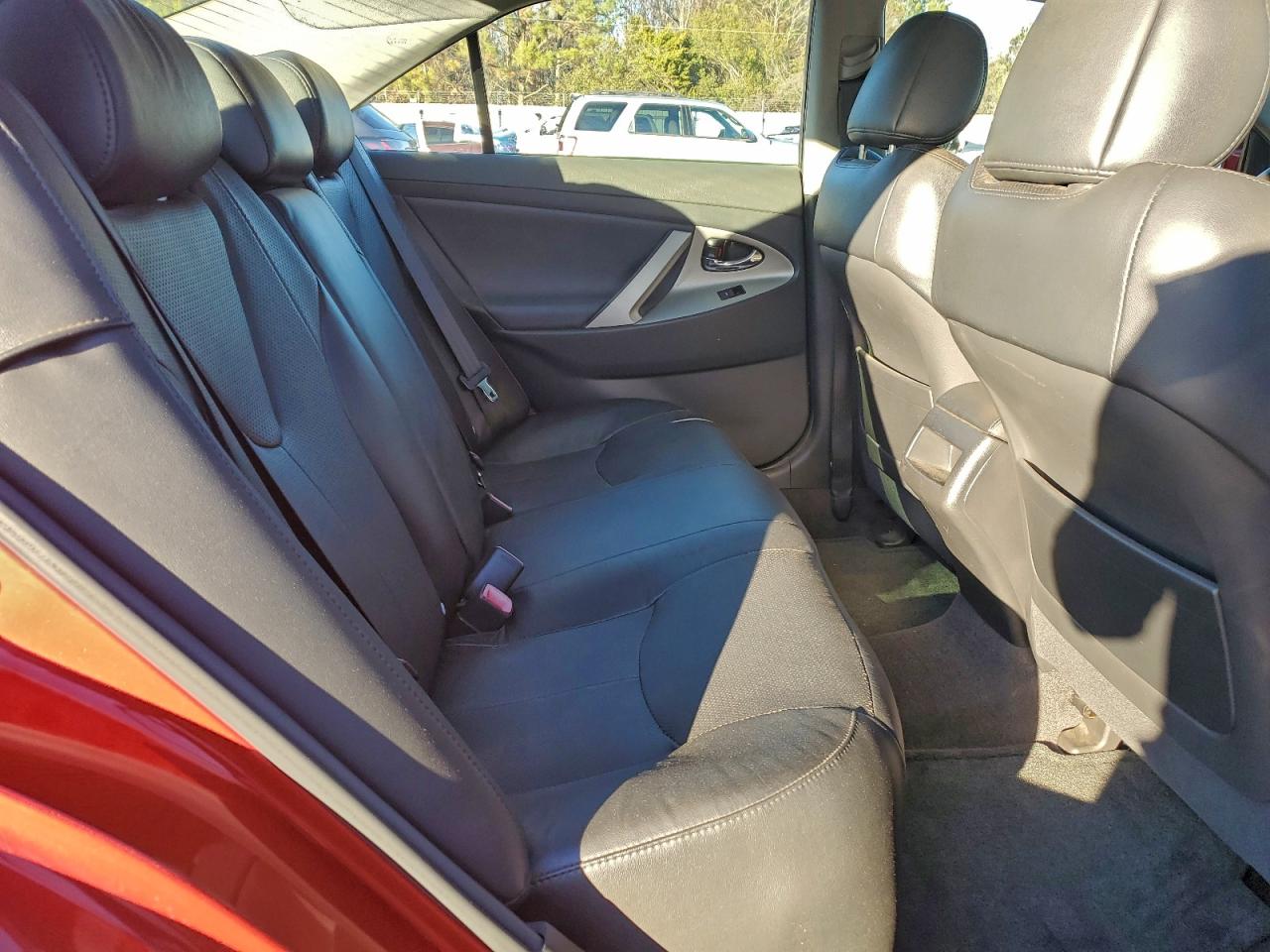 2010 TOYOTA CAMRY BASE photo 10