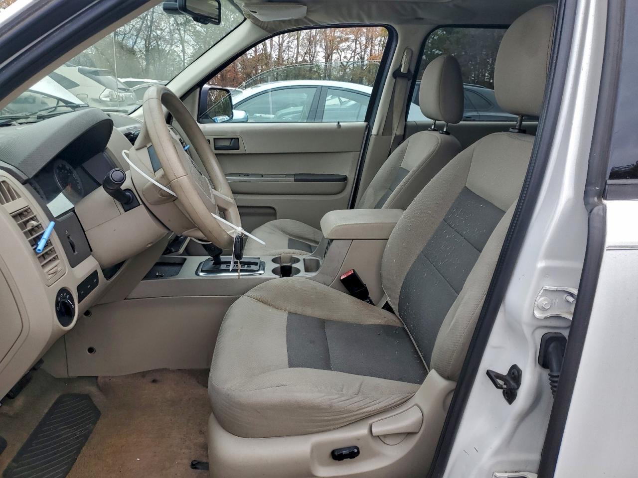 2008 FORD ESCAPE XLT photo 7