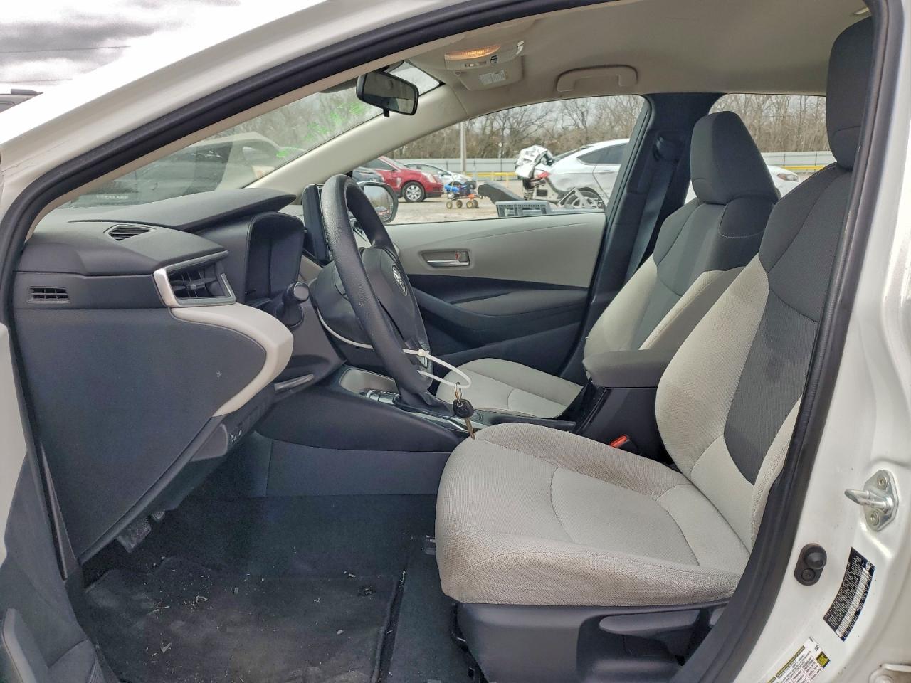 2020 TOYOTA COROLLA L photo 7