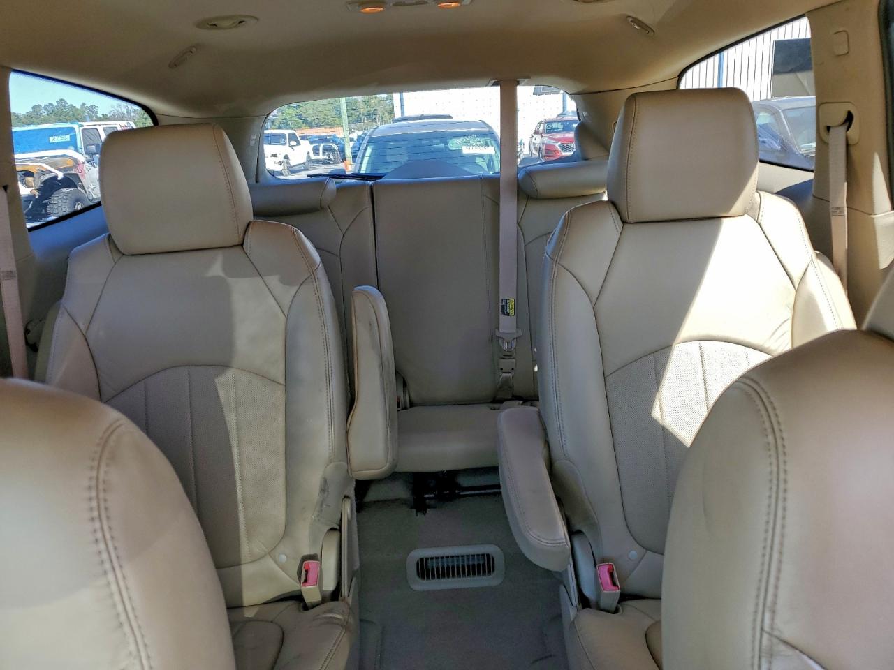 2011 BUICK ENCLAVE CXL photo 10