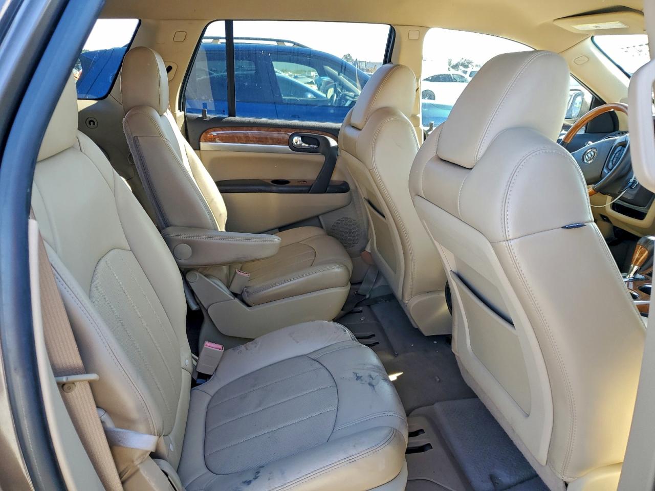 2011 BUICK ENCLAVE CXL photo 11