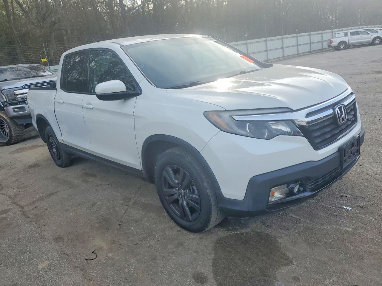 2019 HONDA RIDGELINE SPORT photo 4