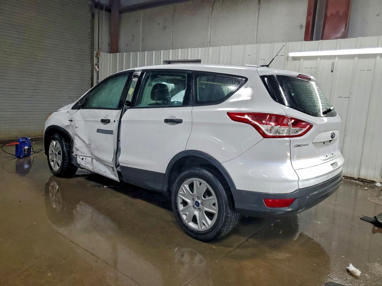 2014 FORD ESCAPE S photo 3