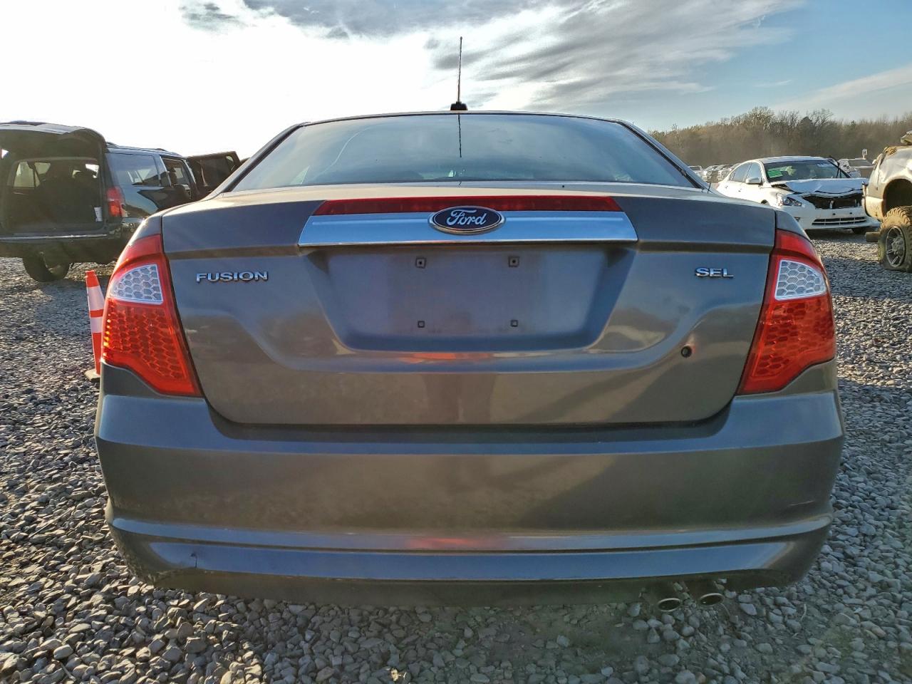 2011 FORD FUSION SEL photo 6