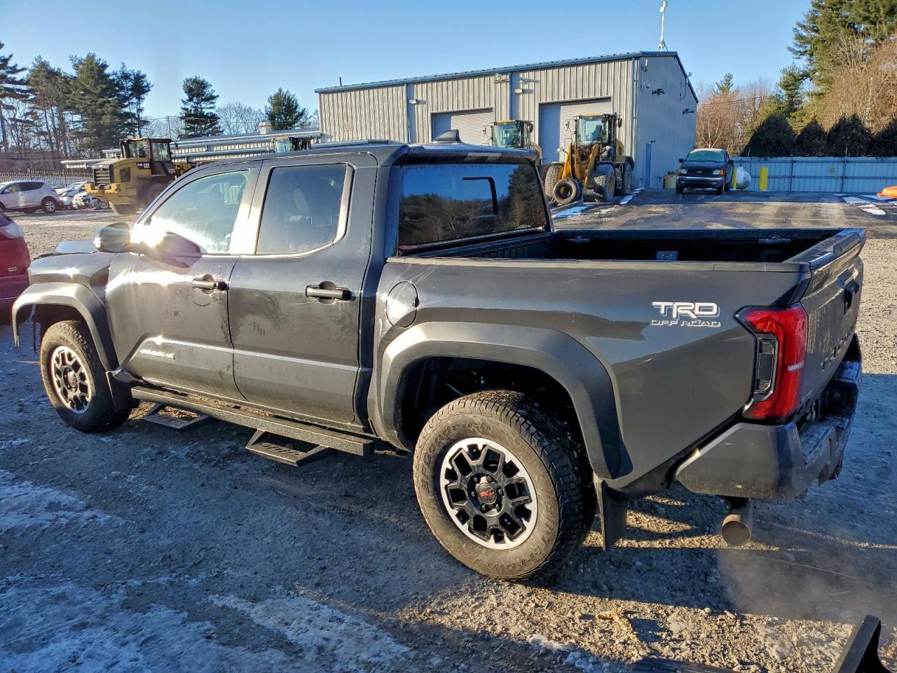2024 TOYOTA TACOMA DOUBLE CAB photo 2