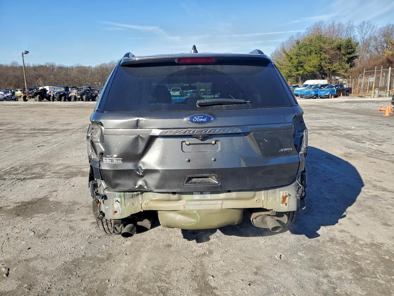 2017 FORD EXPLORER XLT photo 6