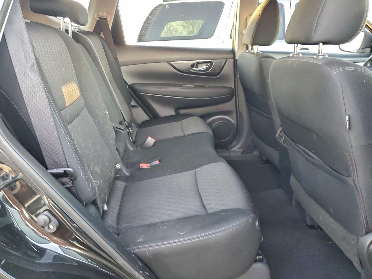 2018 NISSAN ROGUE S photo 11