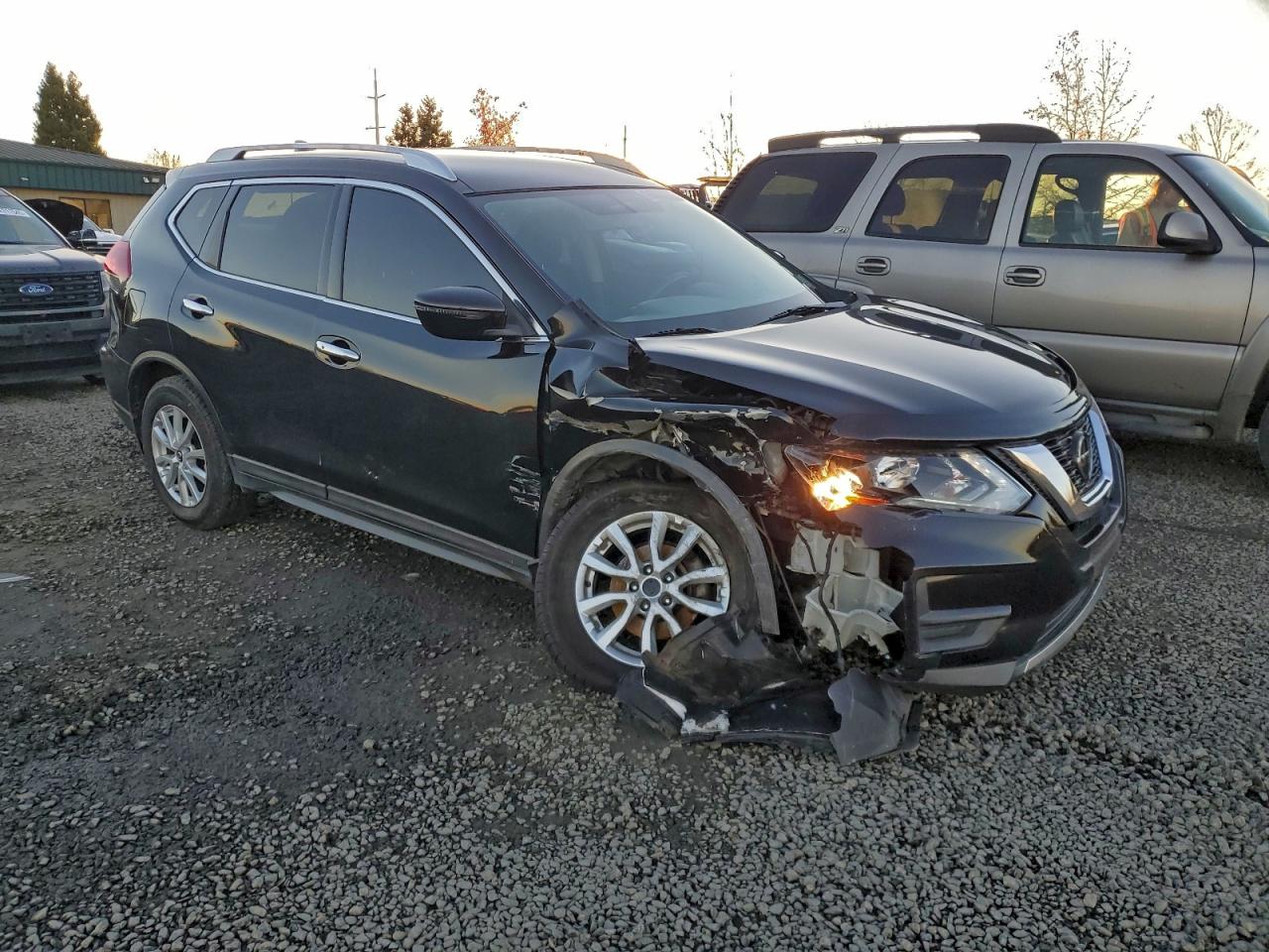 2018 NISSAN ROGUE S photo 4