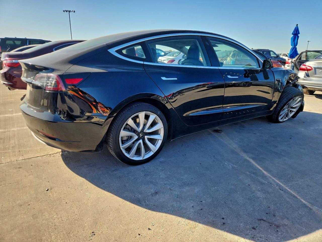 2018 TESLA MODEL 3 photo 3