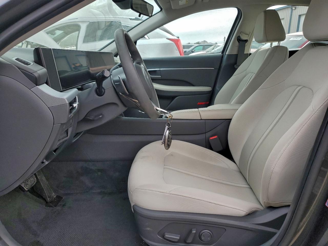 2024 HYUNDAI SONATA SEL photo 7