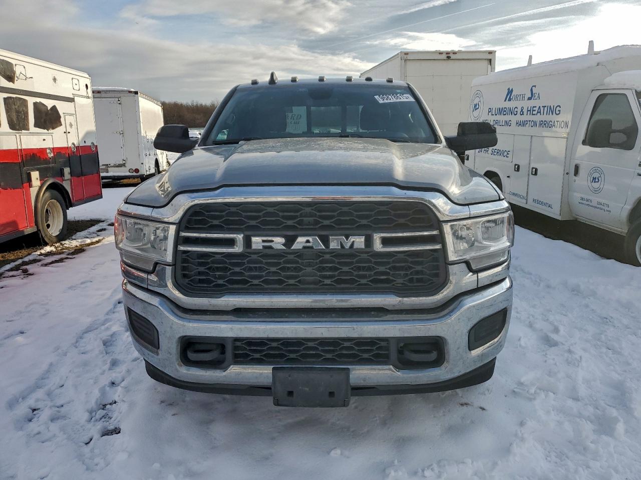 2022 RAM 3500 TRADESMAN photo 5
