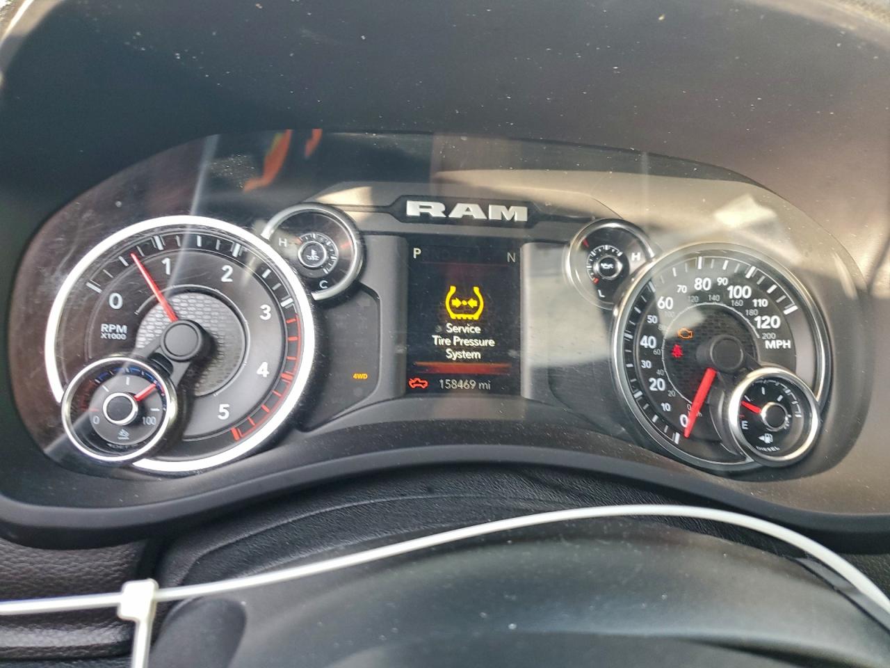 2022 RAM 3500 TRADESMAN photo 9