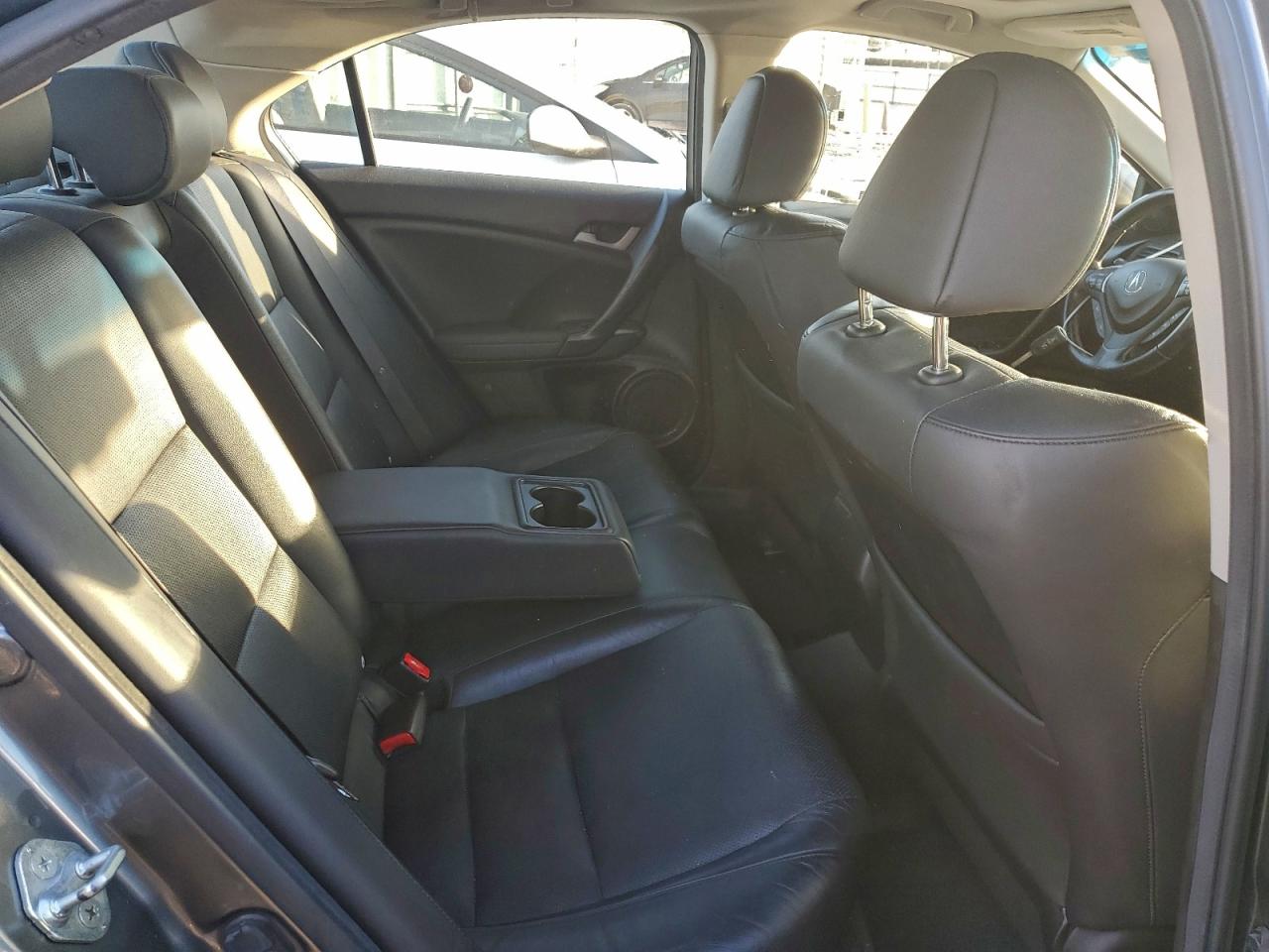 2010 ACURA TSX photo 10