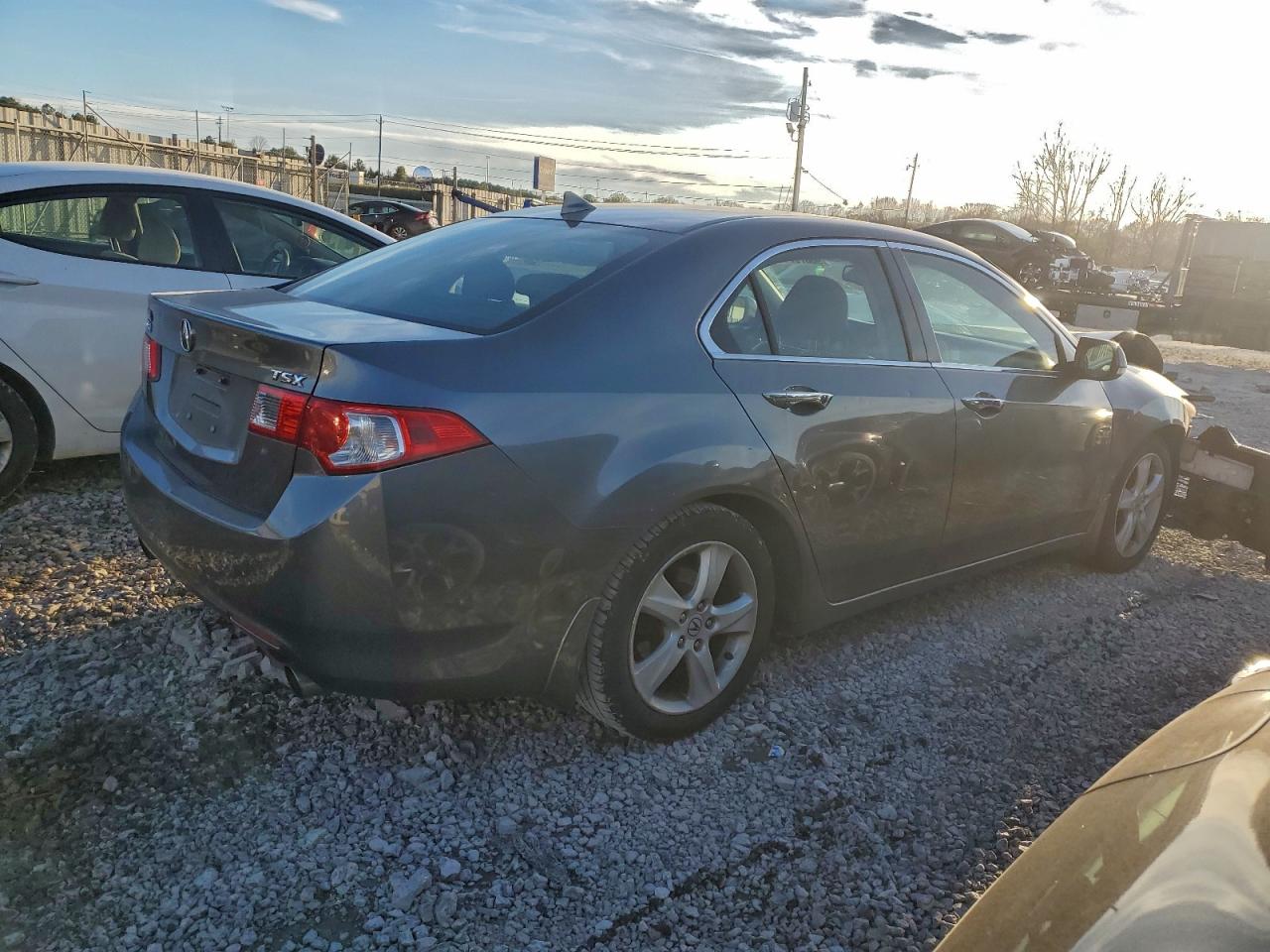 2010 ACURA TSX photo 3