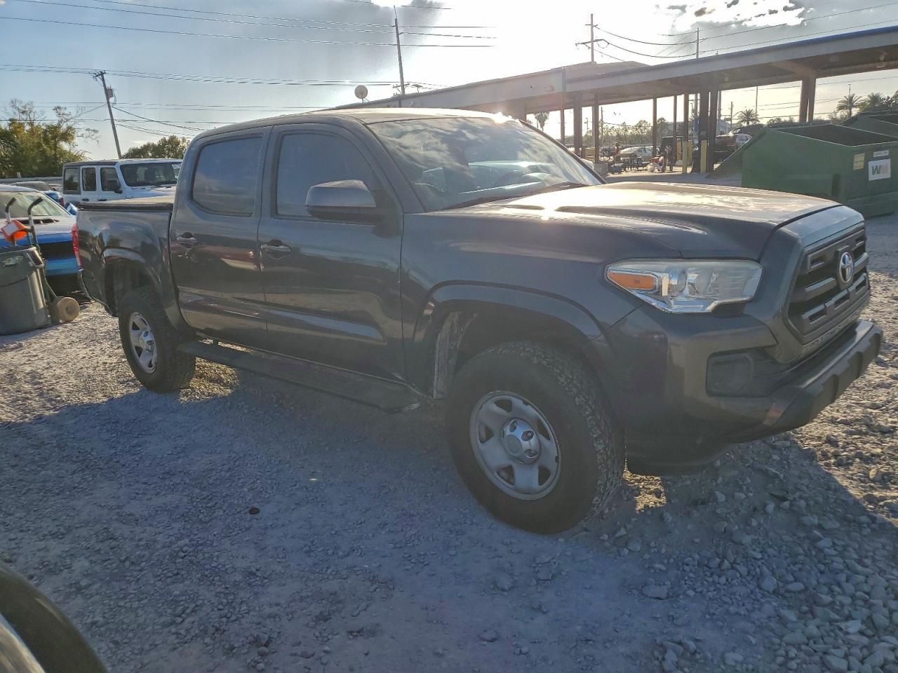 2017 TOYOTA TACOMA DOUBLE CAB photo 4