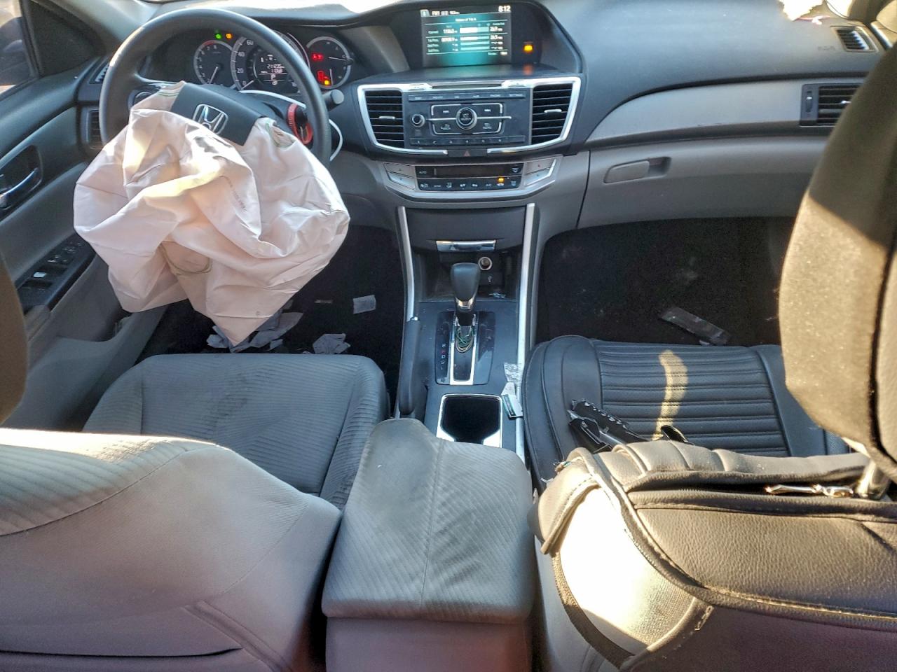 2015 HONDA ACCORD LX photo 8