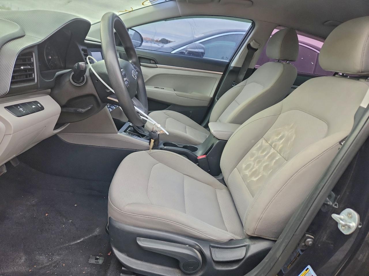 2020 HYUNDAI ELANTRA SE photo 7